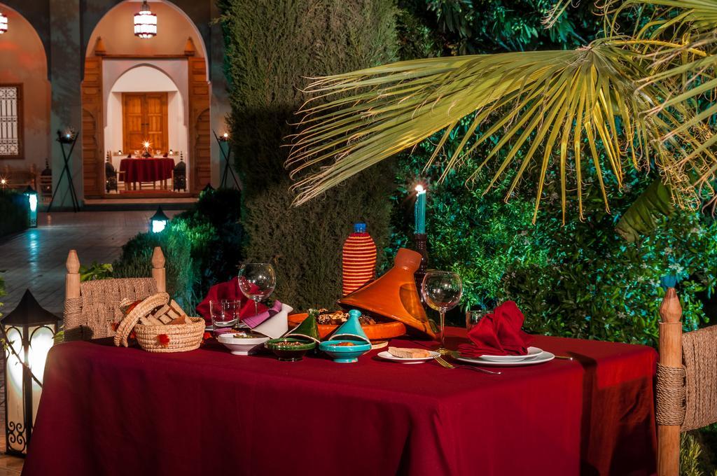 Riad Sougtani Tazrou Esterno foto